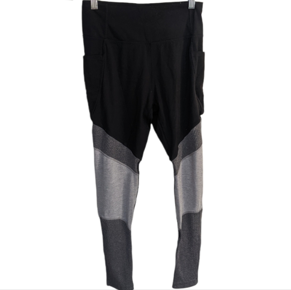Avia Black & Gray Colorblock Leggings 🖤✨